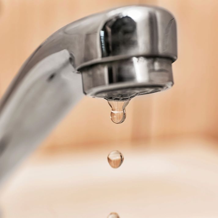 Tropfender Wasserhahn