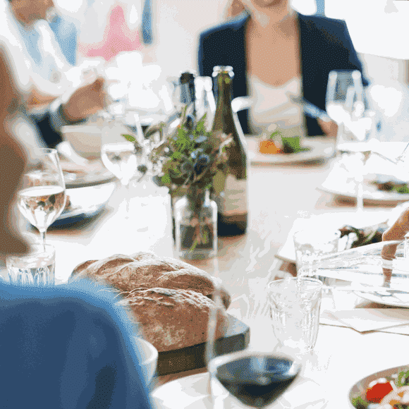 Mineralwasser zu Wein
